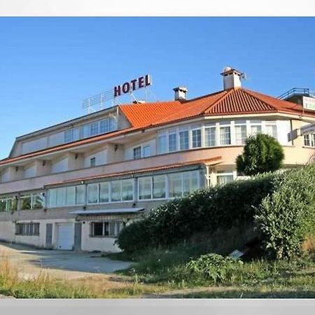 Aparthotel Corcubion Playa De Quenxe Eksteriør billede