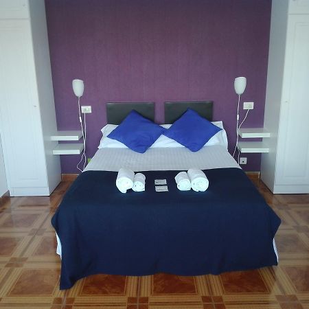 Aparthotel Corcubion Playa De Quenxe Eksteriør billede