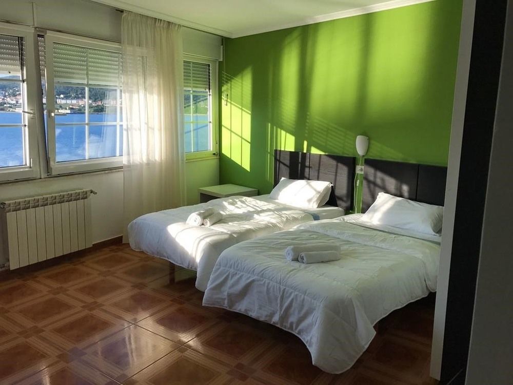 Aparthotel Corcubion Playa De Quenxe Eksteriør billede